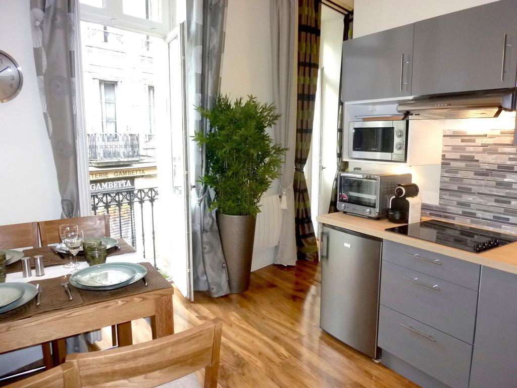 Appartement "Princesse Eleonore" - Centre Historique 波尔多 客房 照片